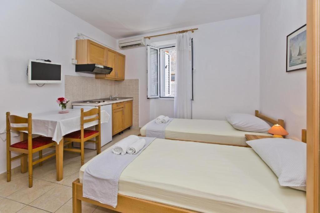 Vila Maria Paula Old Town Hvar ฮวาร์ ภายนอก รูปภาพ